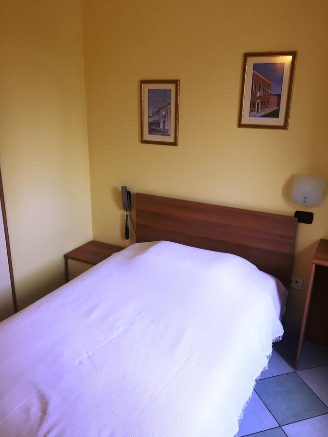 Megliadino San Vitale Ristorante Albergo Al Capitello מראה חיצוני תמונה