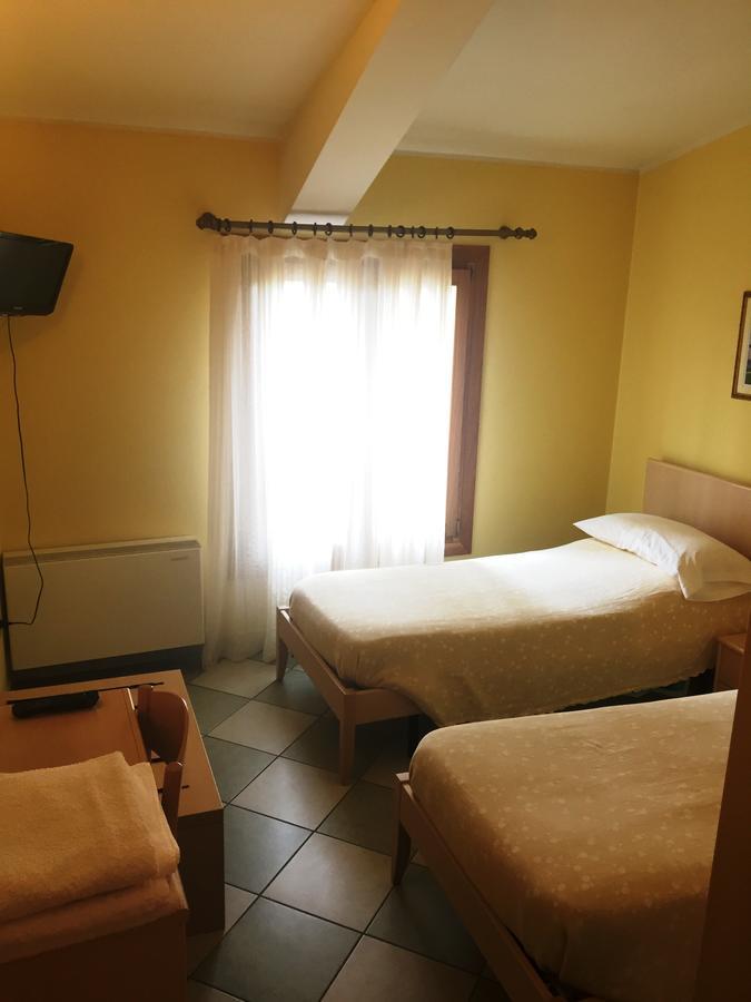 Megliadino San Vitale Ristorante Albergo Al Capitello מראה חיצוני תמונה